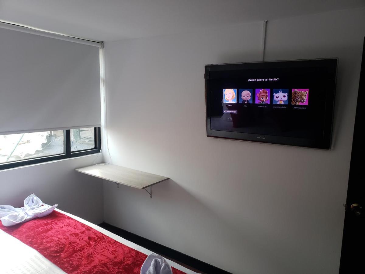 Aw Hotel American Travel Bogota Buitenkant foto