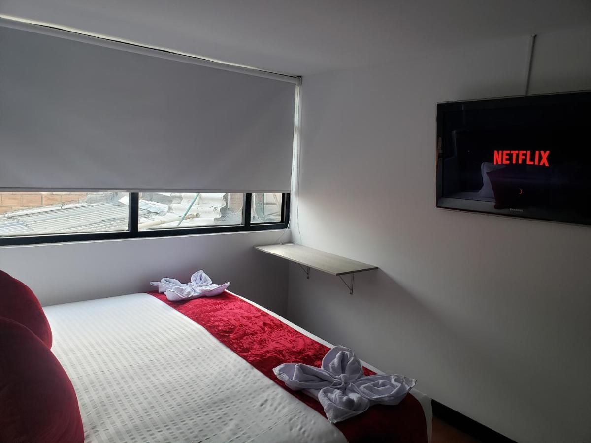 Aw Hotel American Travel Bogota Buitenkant foto