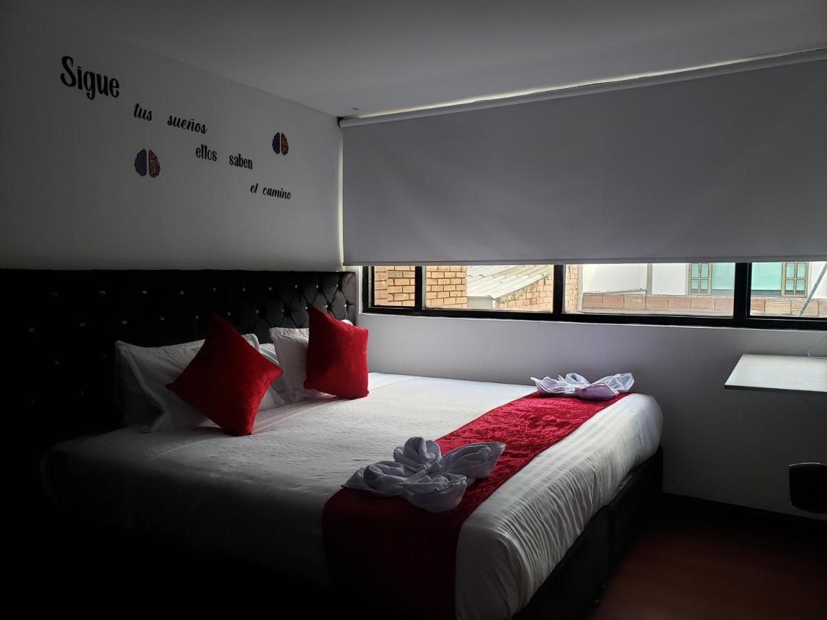Aw Hotel American Travel Bogota Buitenkant foto