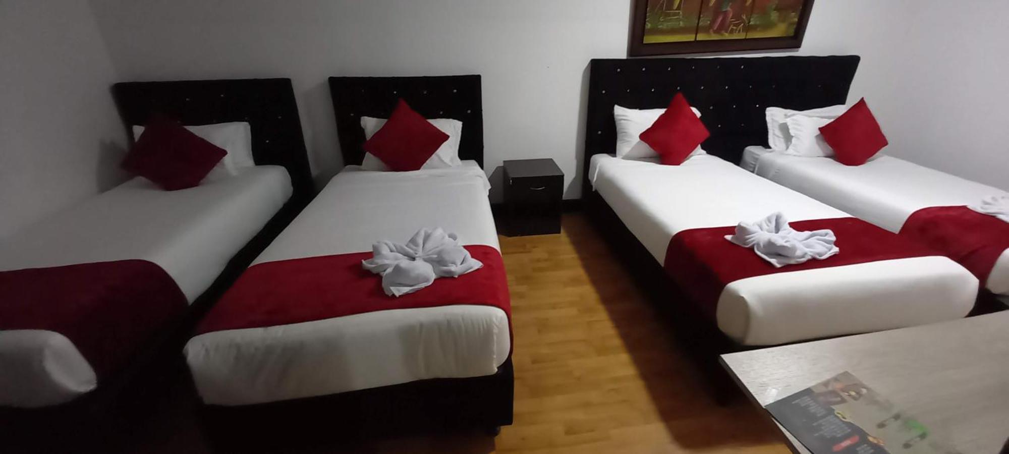 Aw Hotel American Travel Bogota Buitenkant foto